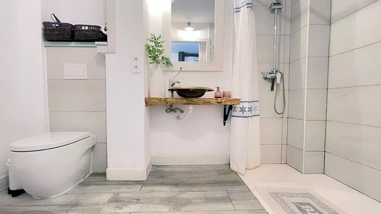 New Cozy Beach Apartment, Wifi Valencia Luaran gambar